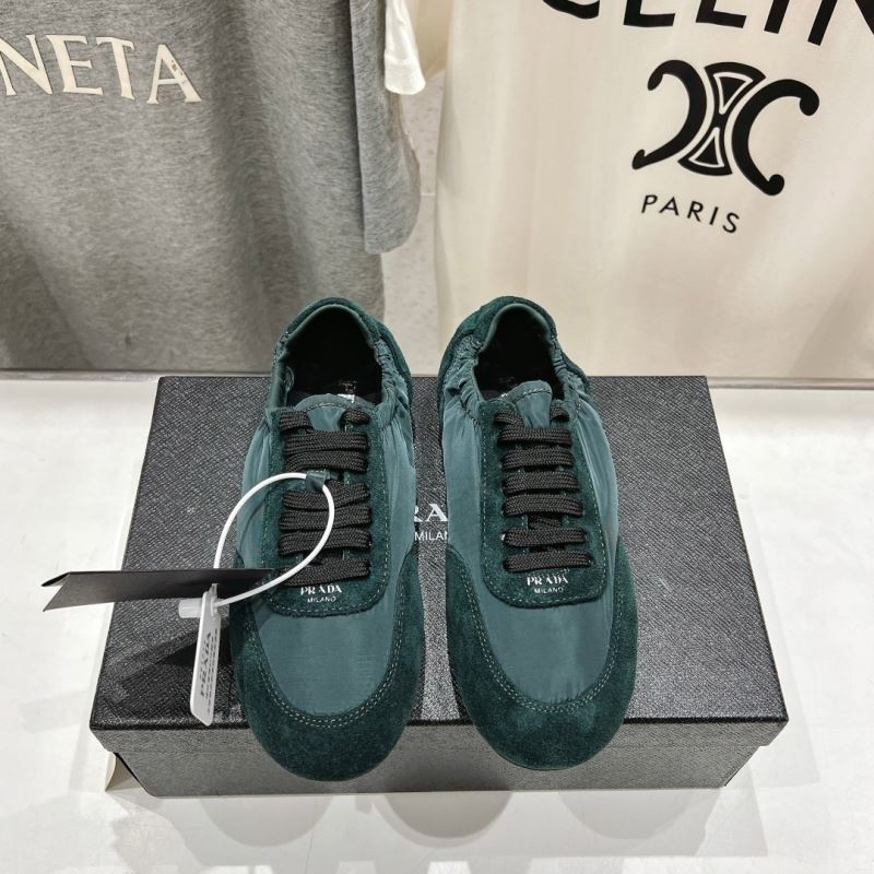 Pra*a casual shoes